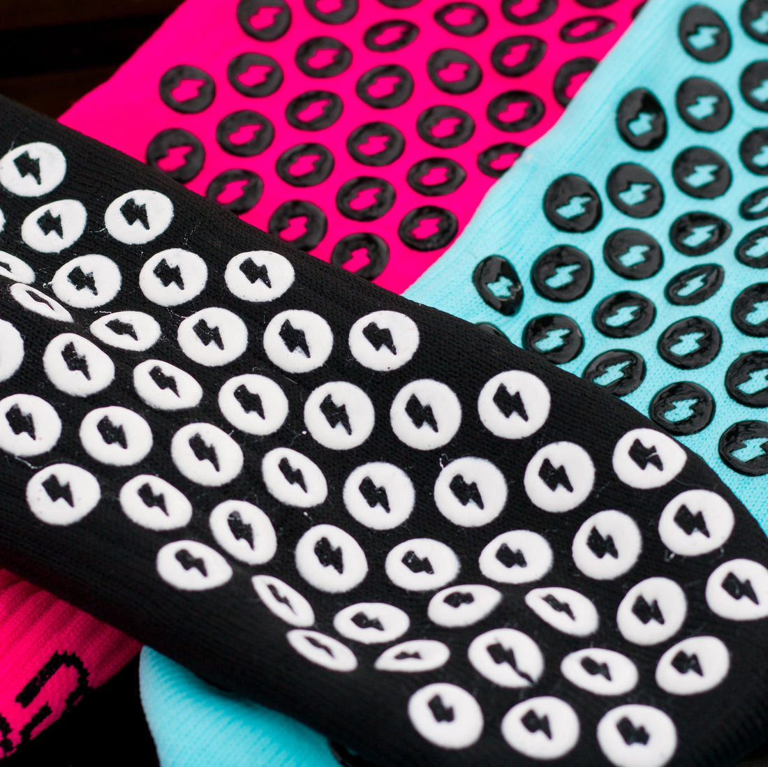 Anti-Slip Socks for Adults: What Are Their Main Advantages?
