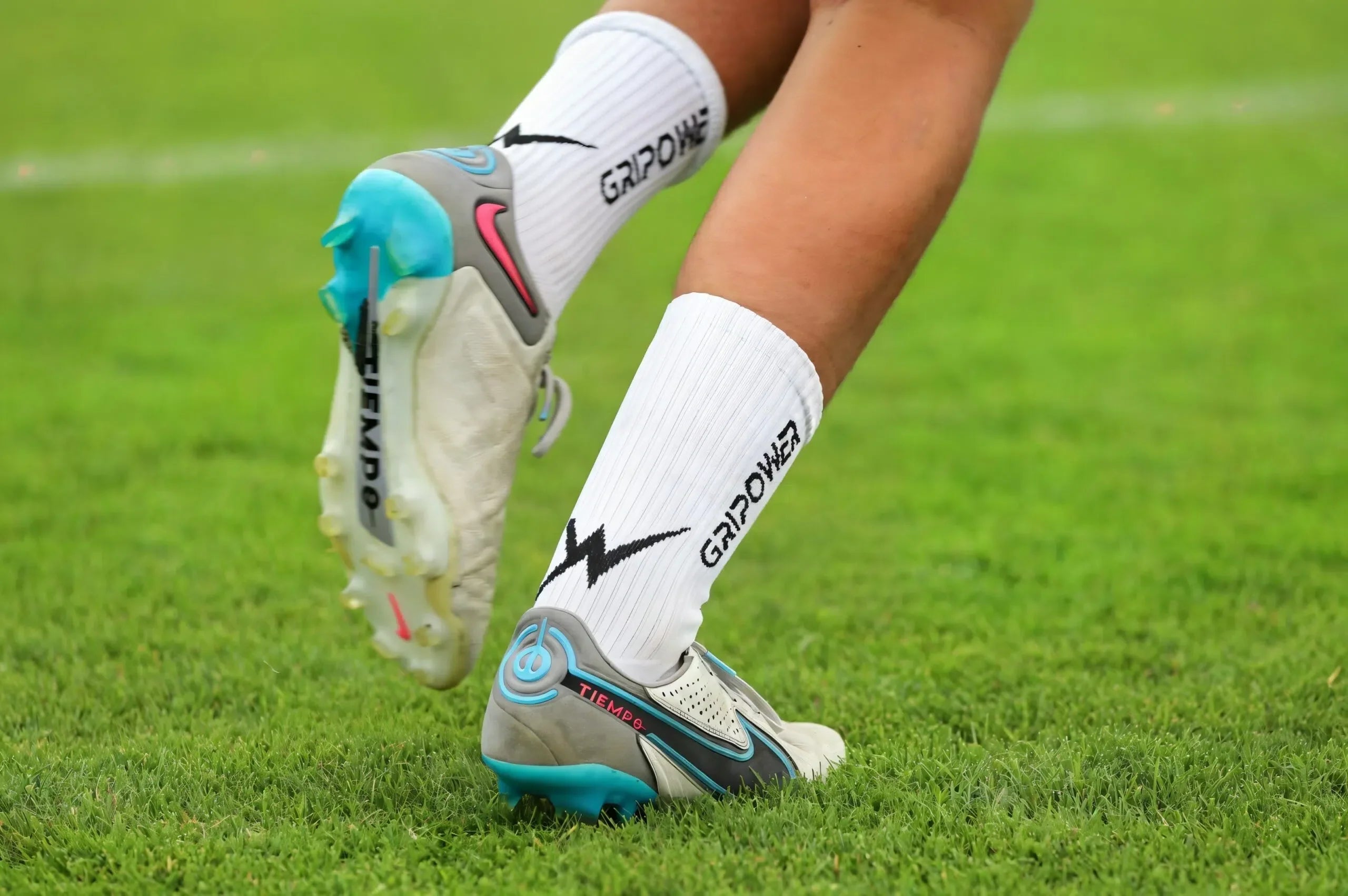 What is a good football sock like?